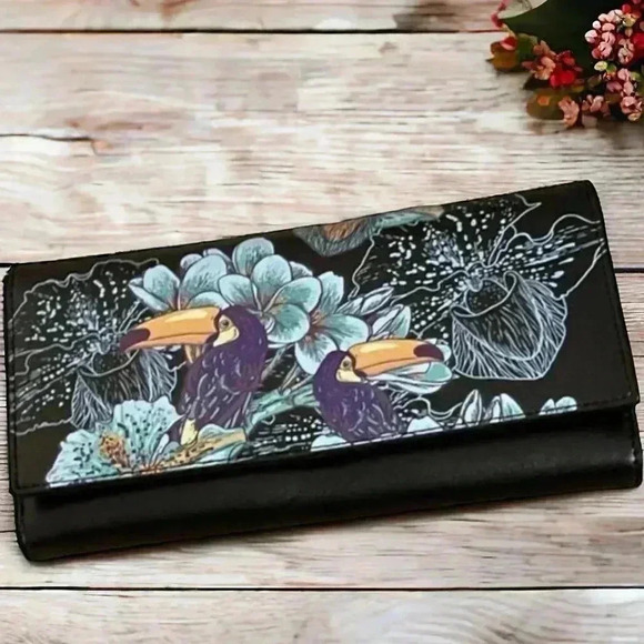 CCity Life Toucan Black Tropical Print Wallet NEW WITH TAGS 4" by 7 3/4". - Picture 1 of 3